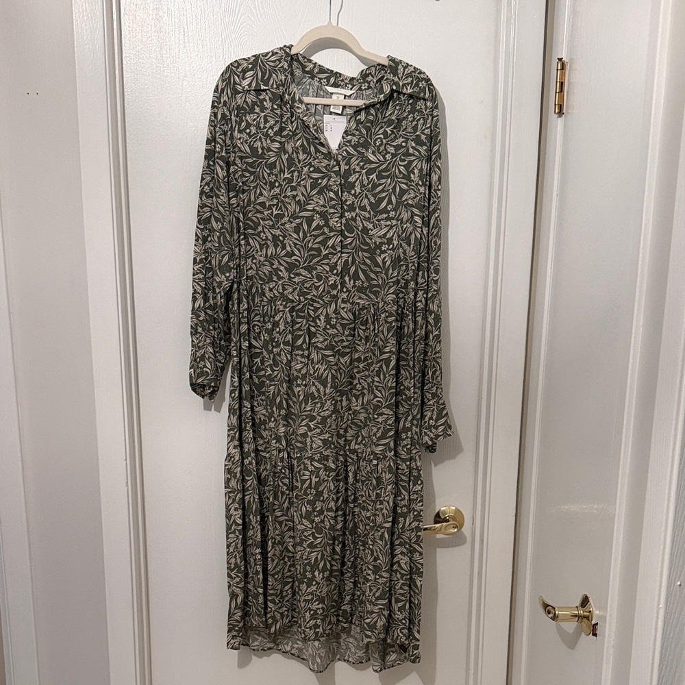 H&M Olive Green Leaf-Print Long Sleeve Tiered Midi Dress